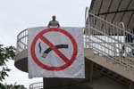 На колесе обозрения появился 6-метровый знак «Курение запрещено»