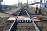 На железнодорожных пешеходных переходах станции Юдино установлены экспериментальные экологичные плиты