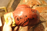 Посол Кубы посетил музей Социалистического быта, подарив раритетные боксерские перчатки