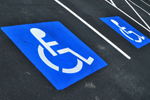 Штраф за незаконную парковку в местах для инвалидов может вырасти в 10 раз