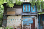 Активисты Народного фронта добиваются расселения ветхих деревянных домов в Казани