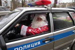 Полицейский Дед Мороз навестил воспитанников центра временного содержания несовершеннолетних правонарушителей в Казани
