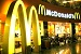 Сотрудника McDonald’s арестовали за плевки в чай клиентов