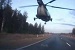 Полет вертолета Ми-8 над оживленной трассой был спланирован военными [видео]