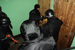 В Казани спецназ наркоконтроля штурмом взял квартиру торговца гашишем